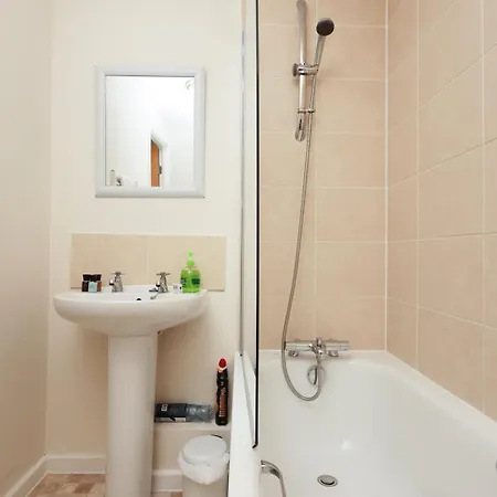 Cozy Kingsize In Centre! בריסטול